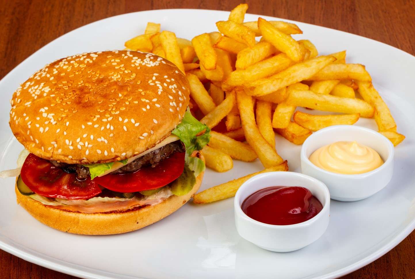 Hamburger & Fries
