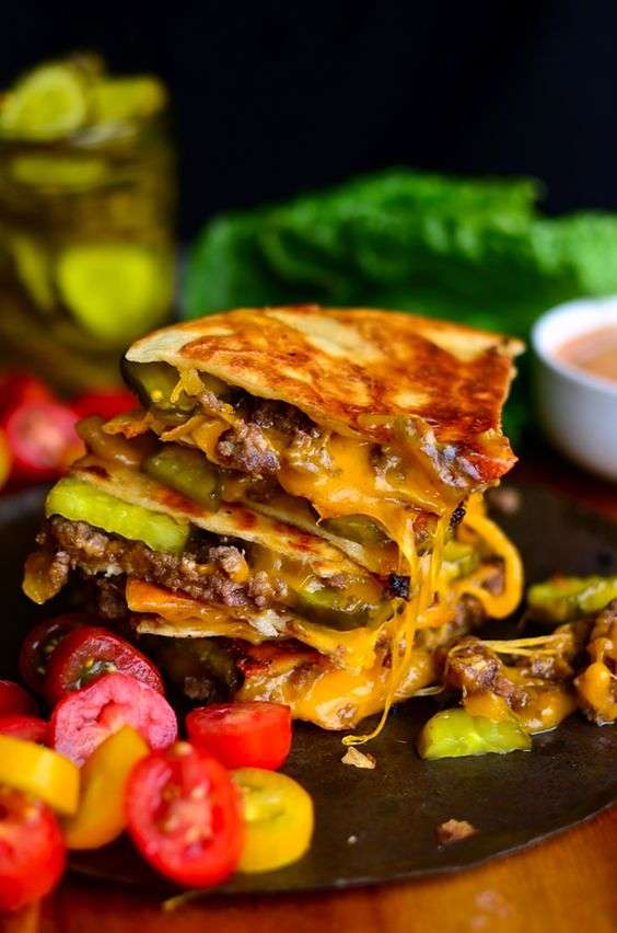 QUESADILLA MEXICANA (LUNCH)